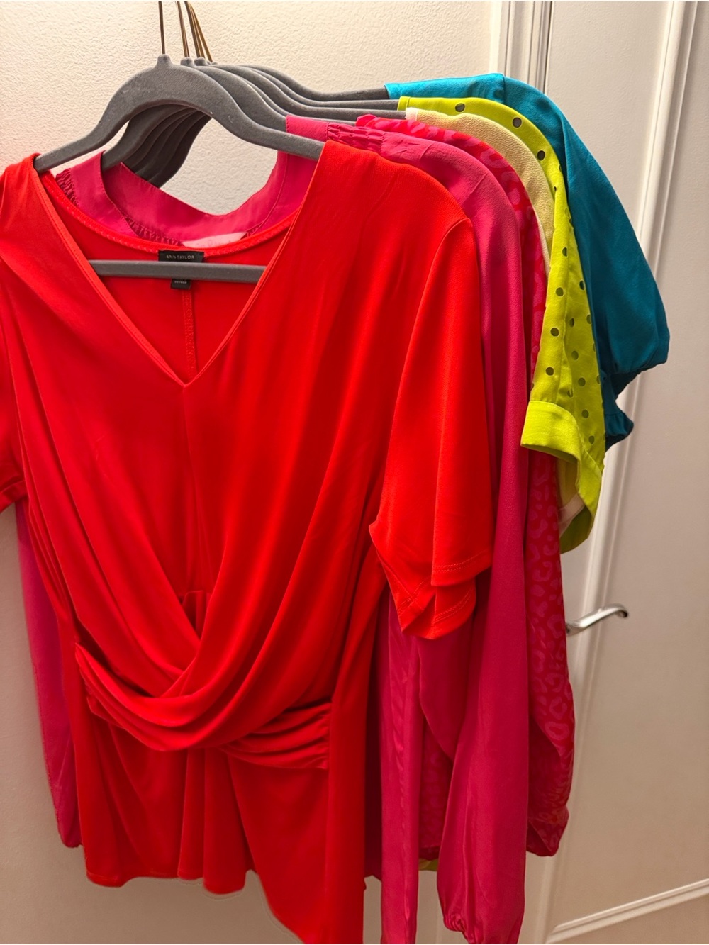 6 Summer Blouses Pack: Ann Taylor, Lilly, Ella Moss, Rebecca Taylor, DVF Sz L